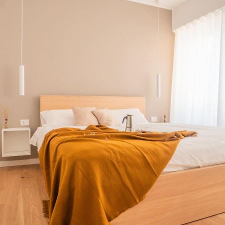 מילאנו The Best Rent - Modern Apartment Near Corso Buenos Aires מראה חיצוני תמונה