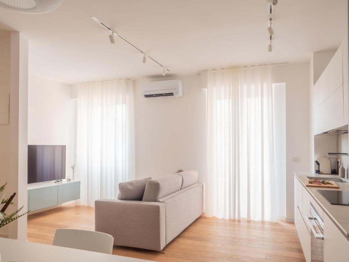 מילאנו The Best Rent - Modern Apartment Near Corso Buenos Aires מראה חיצוני תמונה
