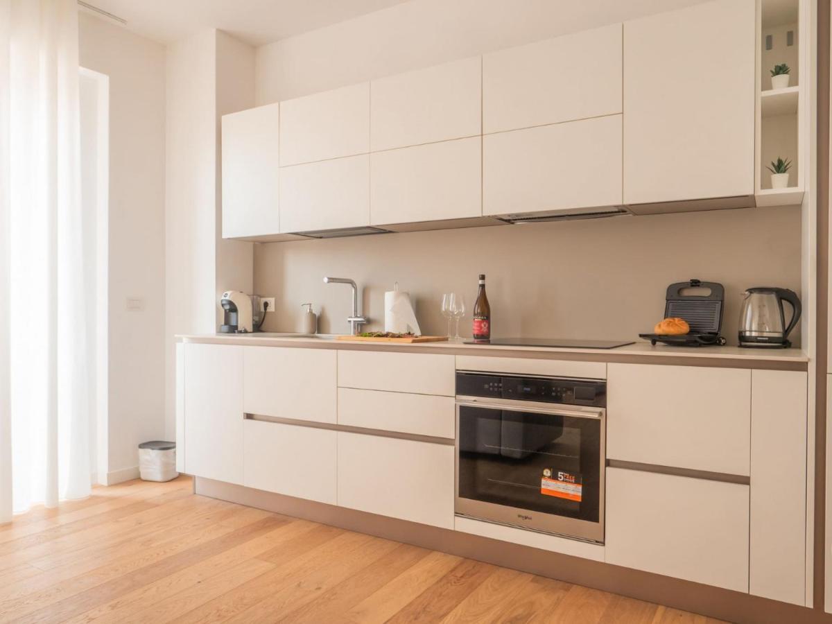 מילאנו The Best Rent - Modern Apartment Near Corso Buenos Aires מראה חיצוני תמונה